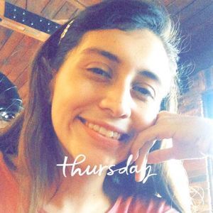Meet your Posher, Rebeca